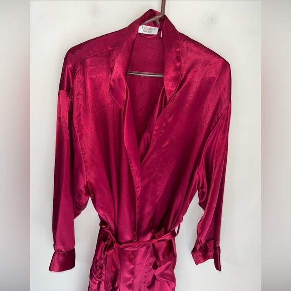 Victoria’s Secret Gold Label Long Robe in Red with Belt Large - Picture 2 of 5
